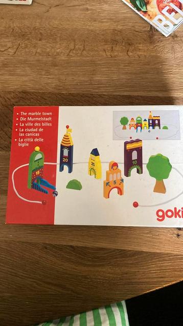 Goki-spel met knikkers beschikbaar voor biedingen
