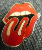 MP706E Rolling stones tong pin uit seventies €10, Verzamelen, Ophalen of Verzenden, Zo goed als nieuw, Overige onderwerpen, Speldje of Pin