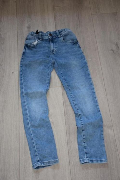 Licht blauwe jongens spijkerbroek in maat 146, Kinderen en Baby's, Kinderkleding | Maat 146, Zo goed als nieuw, Meisje, Broek