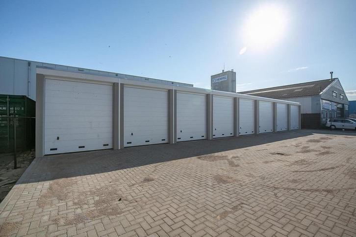 PER DIRECT beschikbaar Garagebox in Kampen, Zakelijke goederen, Bedrijfs Onroerend goed, Huur