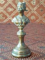 Antieke buste uit Frankrijk van een vrouw 11 cm. uit 1870., Ophalen of Verzenden, Koper