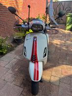 Vespa Sprint Racing Sixties Wit 2021, Fietsen en Brommers, Scooters | Vespa, Ophalen, Gebruikt, Vespa S, Benzine