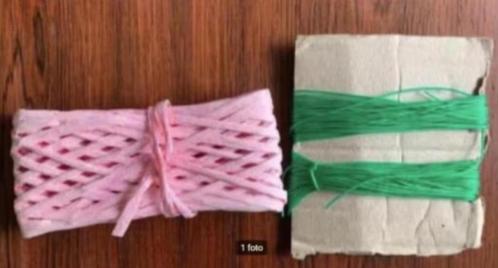 Roze, rose plat lint + groene draad om te knutselen; NIEUW, Hobby en Vrije tijd, Knutselen, Nieuw, Materiaal, Ophalen of Verzenden