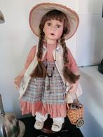 Porcelain pop, Verzamelen, Poppen, Ophalen of Verzenden, Zo goed als nieuw, Pop