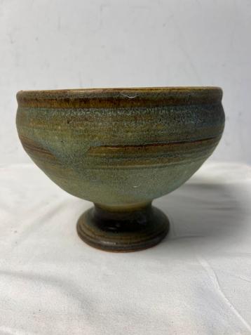 Te Koop : Vintage Bloempot Rond Staand 70’s Inboedel beschikbaar voor biedingen