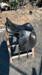 Prestige Modena dressuurzadel 18 inch, Dieren en Toebehoren, Paarden en Pony's | Zadels, Ophalen of Verzenden, Zo goed als nieuw