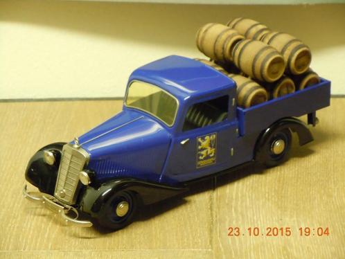 Mercedes 170 bierwagen limited blikken uitvoering .Schuco., Hobby en Vrije tijd, Modelauto's | 1:50, Nieuw, Bus of Vrachtwagen