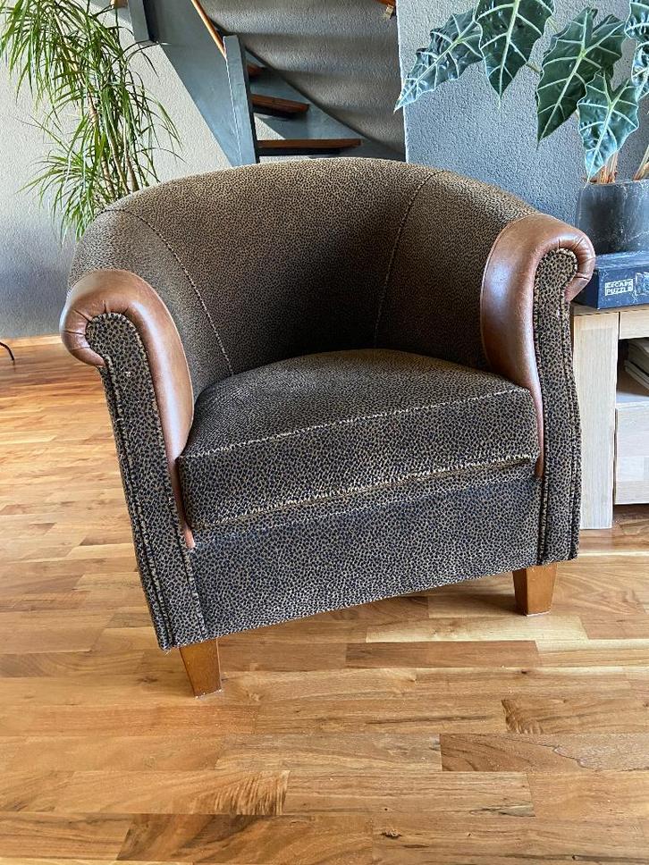 Mooie dames fauteuil, Huis en Inrichting, Fauteuils, Zo goed als nieuw, Leer, Stof, 50 tot 75 cm, 75 tot 100 cm, Ophalen