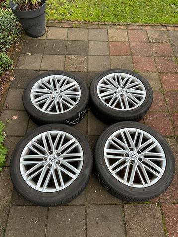 215/50R18 inch originele Seat velgen + All season banden beschikbaar voor biedingen