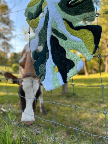 tapijt Monstera Tufted rug handmade carpet  beschikbaar voor biedingen