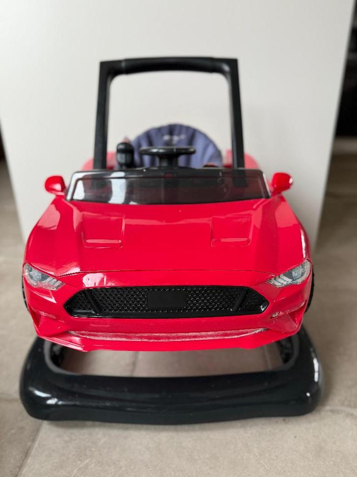 Stoere rode Ford Mustang loopauto, Kinderen en Baby's, Speelgoed | Buiten | Voertuigen en Loopfietsen, Zo goed als nieuw, Overige typen