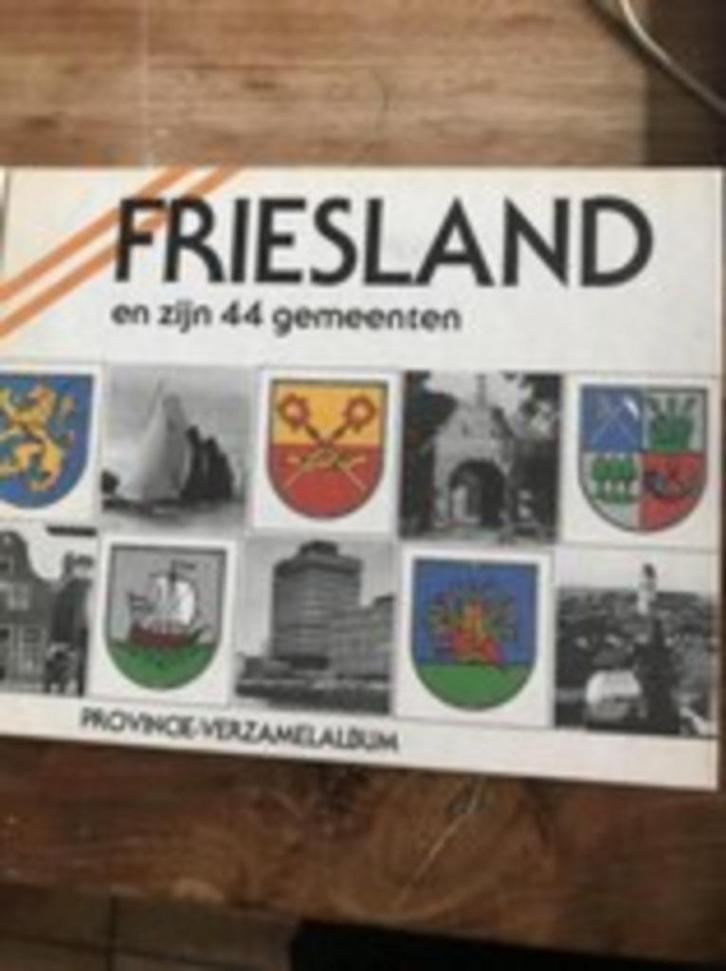 Friesland en zijn 44 gemeenten,  provincie verzamelalbum, Boeken, Geschiedenis | Stad en Regio, Zo goed als nieuw, 19e eeuw, Ophalen of Verzenden