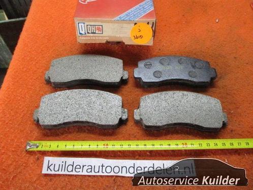Remblokken voorzijde Mitsubishi Galant L300 Pajero Sapporo T, Auto-onderdelen, Remmen en Aandrijving, Toyota, Mitsubishi, Nieuw