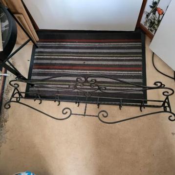 Smeedijzeren spullen. beschikbaar voor biedingen