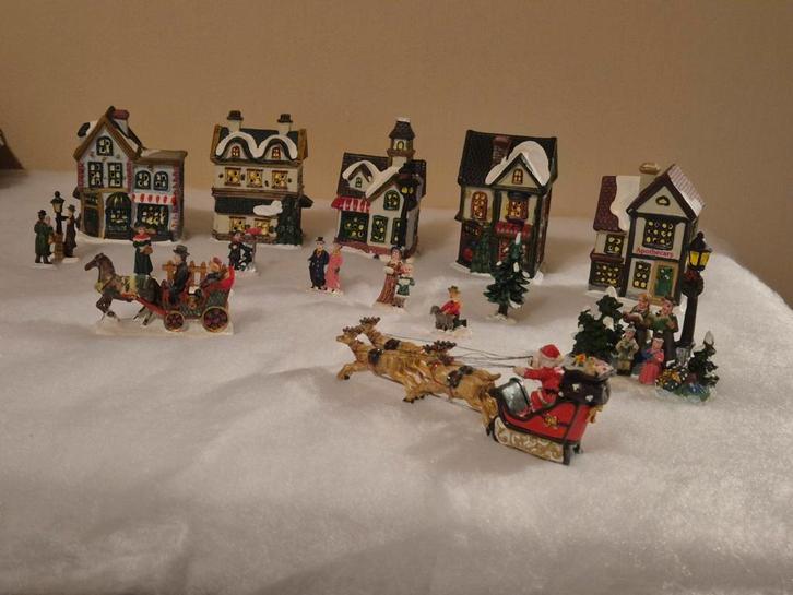 Kerstdorp met Verlichting en Boompjes, Diversen, Kerst, Gebruikt, Ophalen of Verzenden