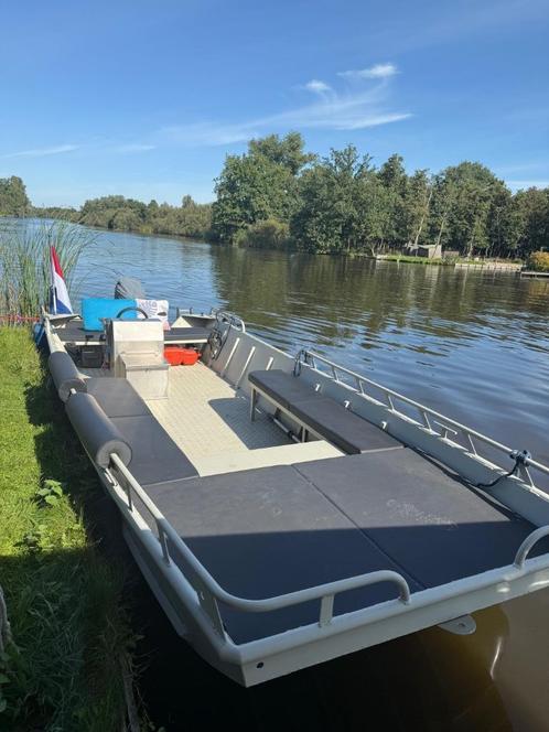 Aluminium Jon, Watersport en Boten, Vis- en Consoleboten, Zo goed als nieuw, 50 tot 70 pk, 6 meter of meer, Benzine, Buitenboordmotor