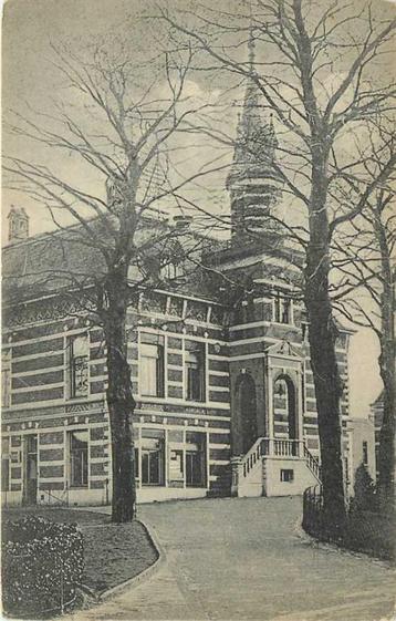 (300-441-051) Bussum Raadhuis beschikbaar voor biedingen