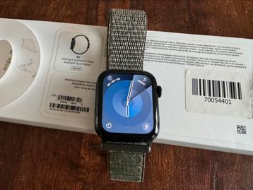 Apple Watch SE (2022) | 44 mm. | GPS | Zwart beschikbaar voor biedingen