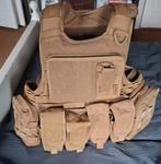Plate carrier met pouches en kogelwerende platen, Verzamelen, Militaria | Algemeen, Ophalen of Verzenden, Landmacht, Nederland