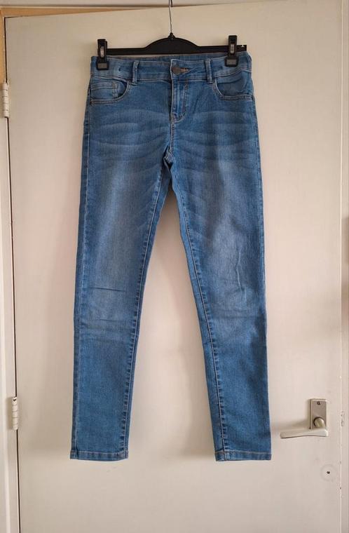 Spijkerbroek C&A maat 158, Kinderen en Baby's, Kinderkleding | Maat 158, Zo goed als nieuw, Meisje, Broek, Ophalen of Verzenden
