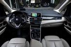 Bmw 2-serie Active Tourer 220i Luxury | Pano | Leder | HuD |, 730 kg, Euro 6, Met garantie (alle), Leder