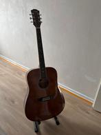 Western Gitaar - Met standaard, Muziek en Instrumenten, Ophalen of Verzenden, Gebruikt, Western- of Steelstringgitaar