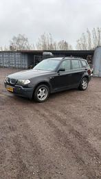 BMW X3 2.5 I AUT 2004 Zwart, Auto's, BMW, Automaat, 1800 kg, Zwart, Vierwielaandrijving