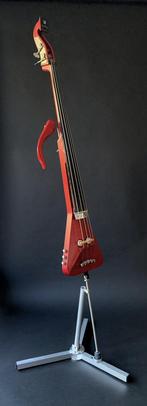 Warwick Triumph ( Masterbuild/Duits), 4 snarig, Burgundy Red, Ophalen, Gebruikt, Elektrisch, Fretloos