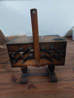 Mooie naaidoos. Maar heeft liefde nodig., Antiek en Kunst, Antiek | Naaimachines, Ophalen