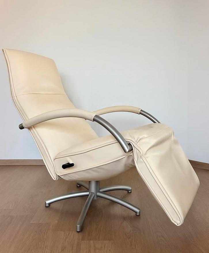 (2x) JORI Design Fauteuil Mensana, Huis en Inrichting, Fauteuils, Gebruikt, Leer, Metaal, 50 tot 75 cm, 75 tot 100 cm, Ophalen of Verzenden