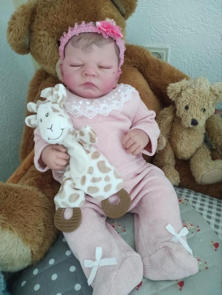 Schattige reborn Emily, Verzamelen, Poppen, Zo goed als nieuw, Babypop, Ophalen of Verzenden