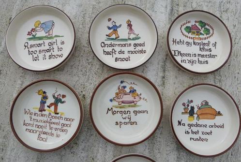 Vlieg uut Soest Vlieg Uut Holland Tekst Spreuken Bord, Antiek en Kunst, Antiek | Wandborden en Tegels, Ophalen of Verzenden