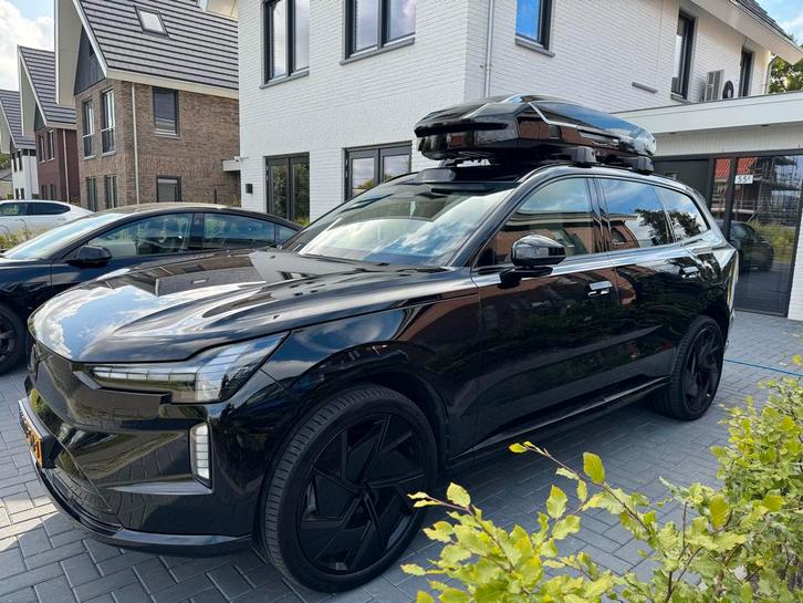 Thule Motion 3 XL Black Glossy - Te Huur!, Auto diversen, Dakkoffers, Zo goed als nieuw, Ophalen