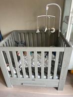 Houten baby box grijs van het merk: coming. Met accessoires., Kinderen en Baby's, Boxkleed, Gebruikt, Ophalen