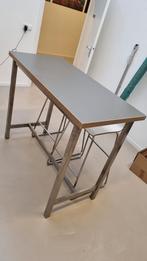 Hoge tafel en 2 stoelen, Ophalen, 100 tot 150 cm, 50 tot 100 cm, Zo goed als nieuw