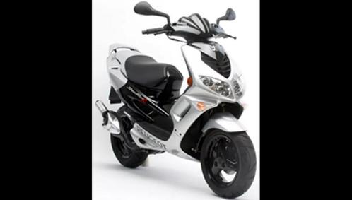 Gezocht peugot speedfight 2 of 4 2 takt, Fietsen en Brommers, Scooters | Peugeot, Zo goed als nieuw, Speedfight, Ophalen of Verzenden