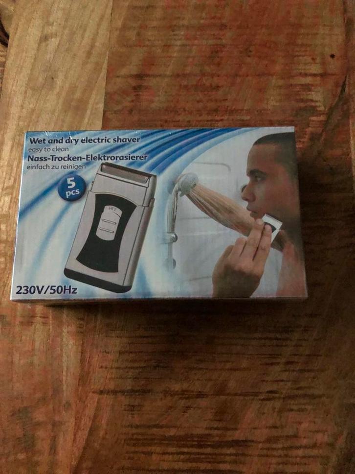 Elektrisch Scheerapparaat Nat & Droog nieuw, Witgoed en Apparatuur, Persoonlijke-verzorgingsapparatuur, Nieuw, Scheren en Epileren