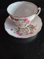 Royal Vale bone china england, Ophalen of Verzenden, Gebruikt, Porselein, Kop en/of schotel