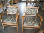 Twee stoeltjes/ Brocante stoeltjes, Ophalen