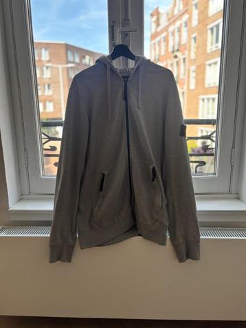 STONE ISLAND VEST MET CAPUCHON XXL  beschikbaar voor biedingen