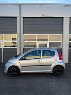 Zeer Nette Peugeot 107 1.0 12V 5DR 2007 APK TOT: 03-09-2026, Auto's, Voorwielaandrijving, 4 stoelen, 68 pk, Handgeschakeld