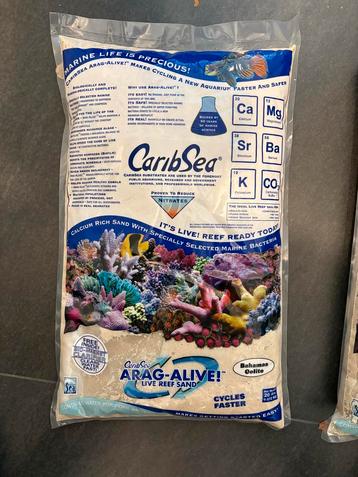 2x Caribsea arag-live levend zand beschikbaar voor biedingen