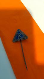 Vintage Veilig Verkeer Nederland Speldje, Ophalen of Verzenden, Gebruikt, Transport, Speldje of Pin
