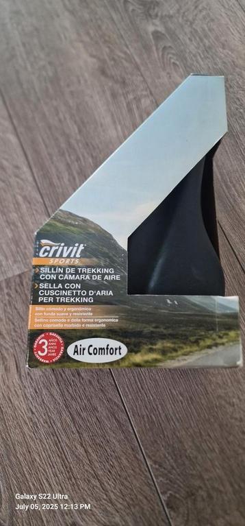 2x Crivit Air Comfort fietszadels nieuw. beschikbaar voor biedingen