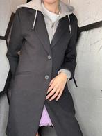 Stijlvol Zara mantel met capuchon – bijna nieuw!, Kleding | Heren, Kostuums en Colberts, Ophalen of Verzenden, Zo goed als nieuw