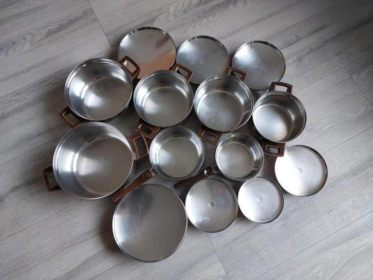 9 Delige RVS Pannen Set, Huis en Inrichting, Keuken | Potten en Pannen, Zo goed als nieuw, Pannenset, Rvs, Ophalen of Verzenden