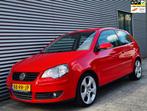 Volkswagen Polo 1.4-16V Comfortline 07-2005 Tornado Red 17in, Auto's, Voorwielaandrijving, Gebruikt, Zwart, Origineel Nederlands