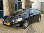 Volvo V60 1.6 T3 Kinetic, Auto's, Volvo, Voorwielaandrijving, 15 km/l, Gebruikt, 4 cilinders