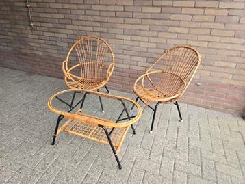 Leuk setje van Rohe  beschikbaar voor biedingen