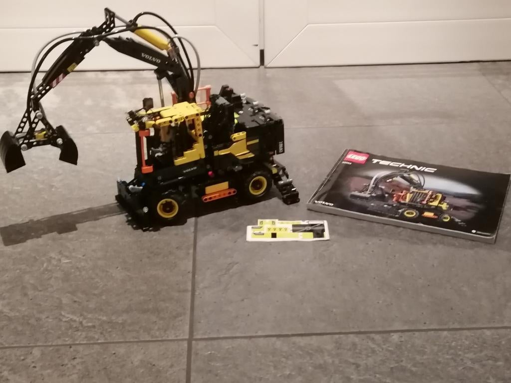 Lego Technic 42053 VOLVO Kraan - Complete Set, Ophalen, Zo goed als nieuw, Complete set, Lego
